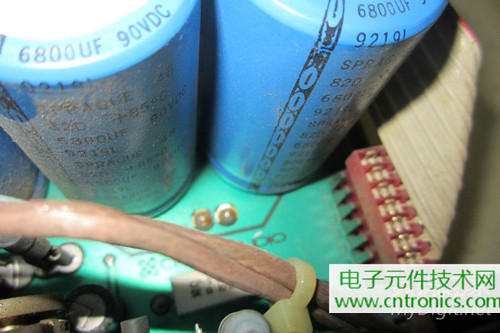用料很給力！專業(yè)后級功放美國高峰FA1201拆解