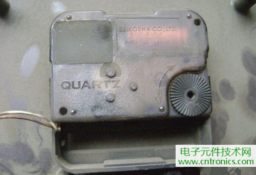 拆個老古董，日本精工石英電子掛鐘拆解
