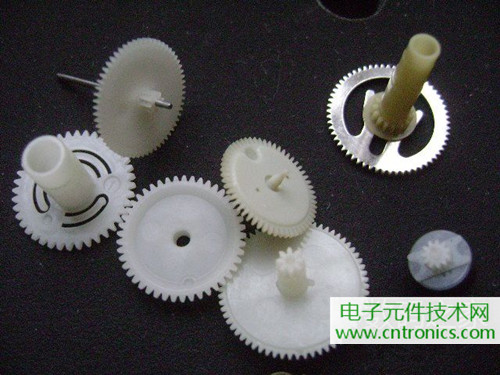 拆個老古董，日本精工石英電子掛鐘拆解