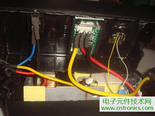 DIY:簡(jiǎn)單自制可調(diào)移動(dòng)電源