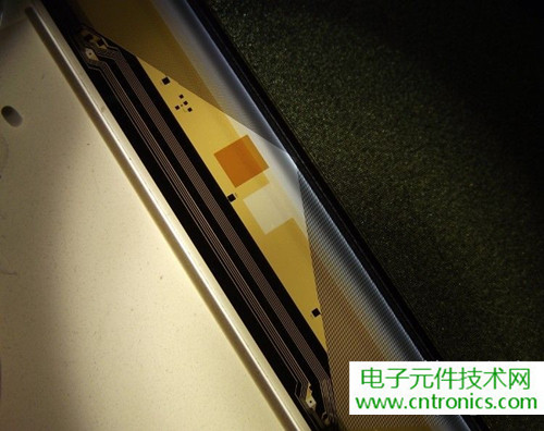 探秘電子紙！一款電紙書(shū)的電子墨水屏拆解
