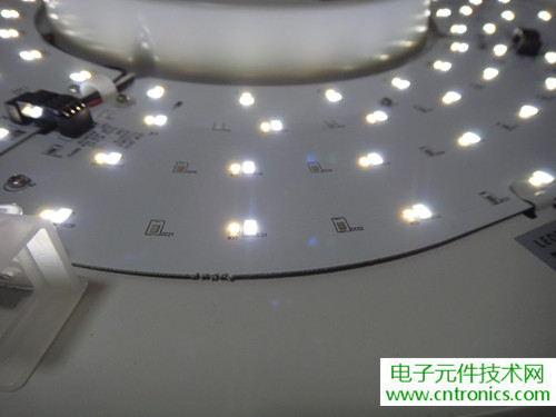 高端大氣上檔次！智能遙控調(diào)光LED吸頂燈拆解