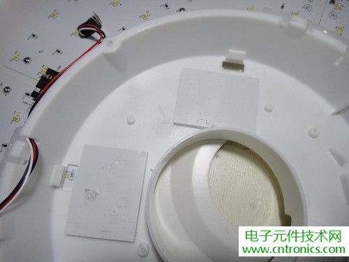 高端大氣上檔次！智能遙控調(diào)光LED吸頂燈拆解