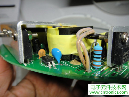 高端大氣上檔次！智能遙控調(diào)光LED吸頂燈拆解