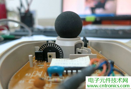殿堂級(jí)機(jī)械鼠標(biāo)拆解：嘆精致做工！
