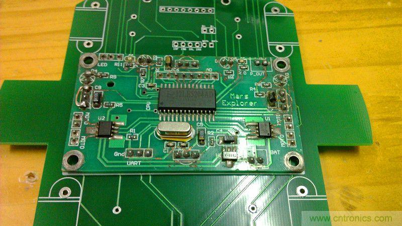 牛人力作！PCB版藍(lán)牙智能小車DIY
