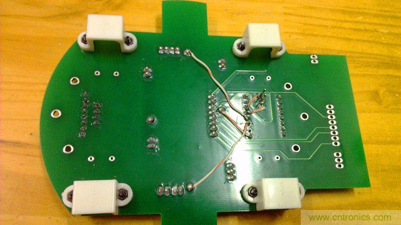 多圖殺貓！PCB版藍(lán)牙智能小車DIY
