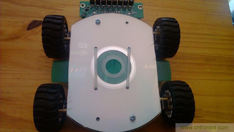 牛人力作！PCB版藍(lán)牙智能小車DIY