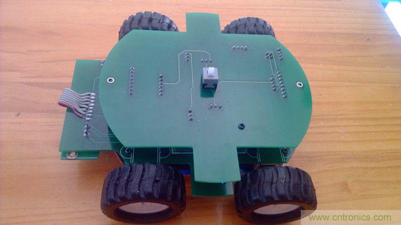 牛人力作！PCB版藍(lán)牙智能小車DIY