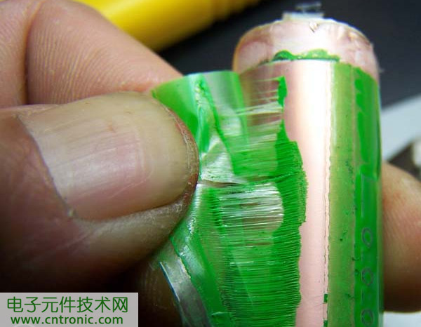 筆記本電池拆解，探秘電池內(nèi)部結(jié)構(gòu)