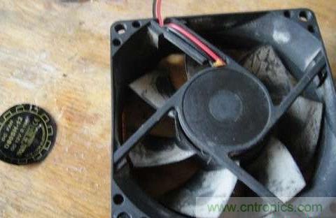 創(chuàng)意DIY！迷你風力發(fā)電機！