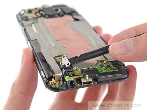牛人強(qiáng)拆！新HTC One(M8)真機(jī)精密做工難修理