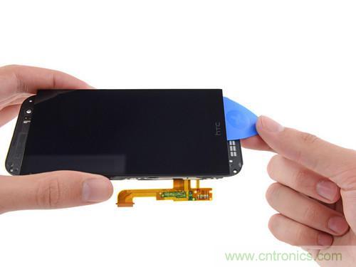 牛人強(qiáng)拆！新HTC One(M8)真機(jī)精密做工難修理