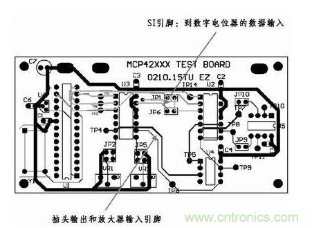 采用這種新的布線，將模擬線路和數(shù)字線路隔離開了。增大走線之間的距離，基本消除了在前面布線中造成干擾的數(shù)字噪聲。