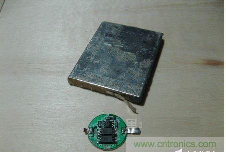 DIY頭戴式藍(lán)牙耳機，