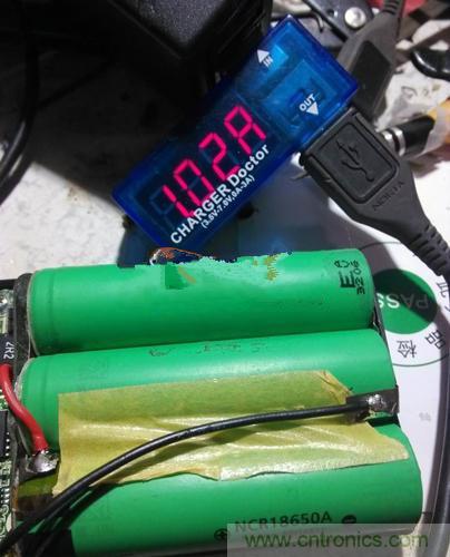 一拆便知！移動電源充電電流如何改造？