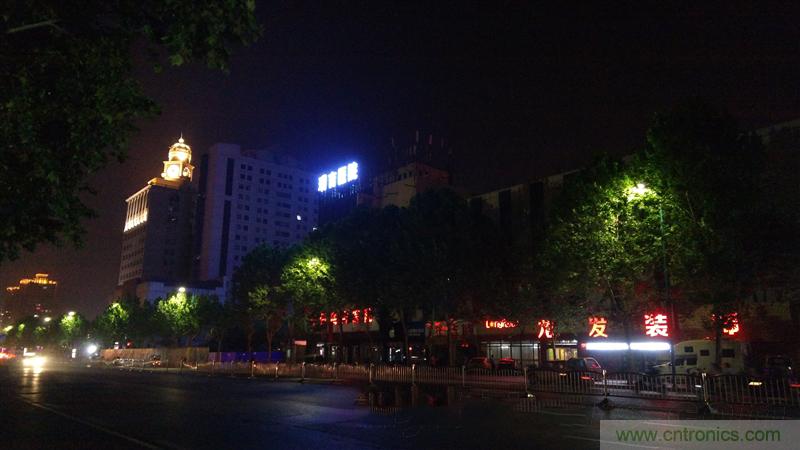 無邊框的 nubia Z9 ，一款既有驚喜，又有驚艷的智能手機(jī)