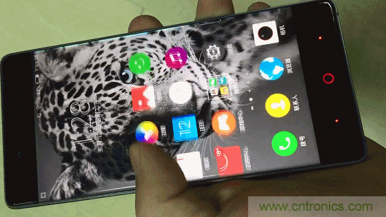 無邊框的 nubia Z9 ，一款既有驚喜，又有驚艷的智能手機(jī)