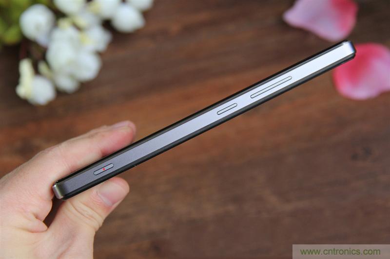 無邊框的 nubia Z9 ，一款既有驚喜，又有驚艷的智能手機(jī)