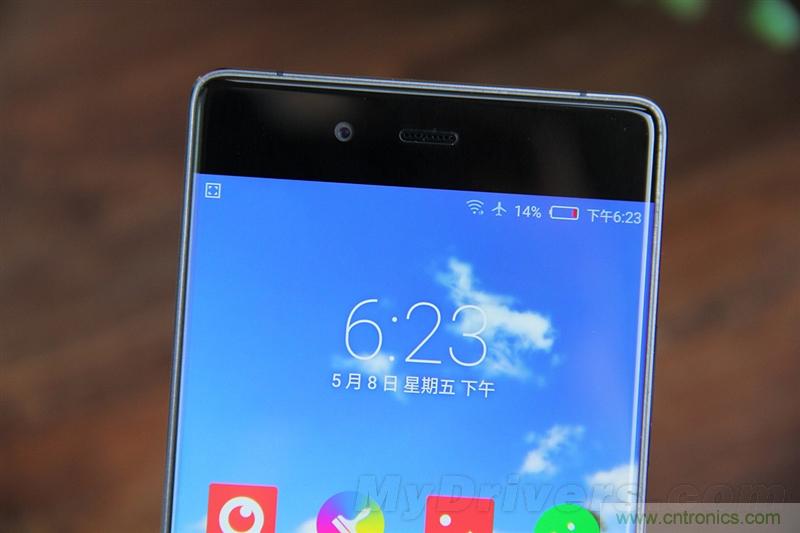 無邊框的 nubia Z9 ，一款既有驚喜，又有驚艷的智能手機(jī)