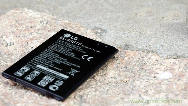 業(yè)界良心 LG V10 評測:剛毅、冷峻，不失人性化