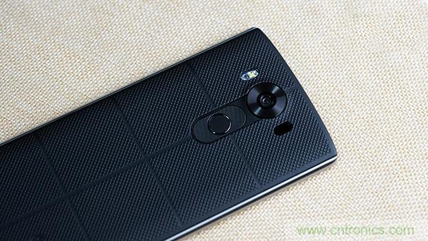 業(yè)界良心 LG V10 評測:剛毅、冷峻，不失人性化