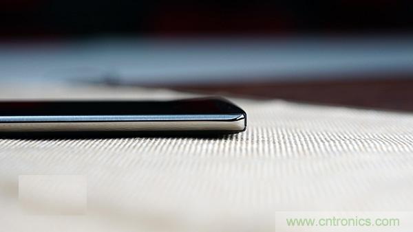 業(yè)界良心 LG V10 評測:剛毅、冷峻，不失人性化