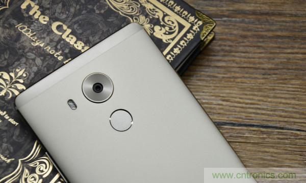 新旗艦Mate 8全評測：橫空出世！能否延續(xù)一機難求？