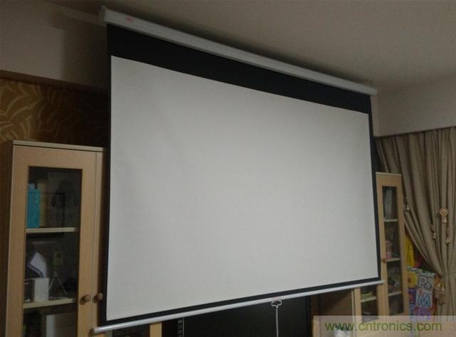 無屏電視時代已然來臨，客廳你做好準備了嗎？