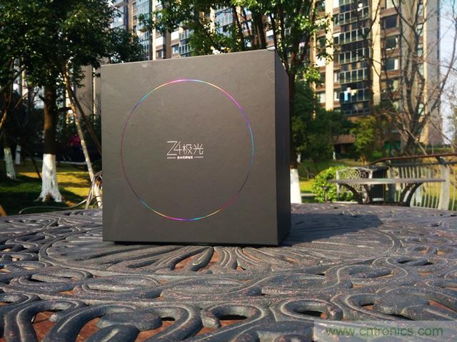 無屏電視時代已然來臨，客廳你做好準備了嗎？