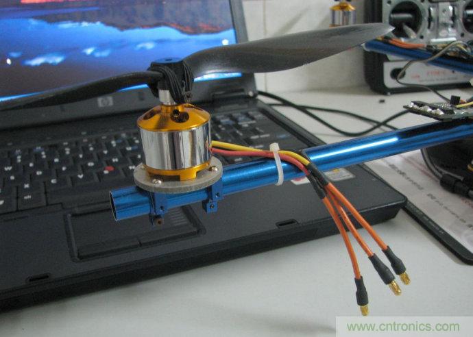 無人機(jī) DIY 制作全過程，酷得不要不要的！