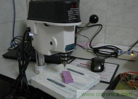 無人機(jī) DIY 制作全過程，酷得不要不要的！