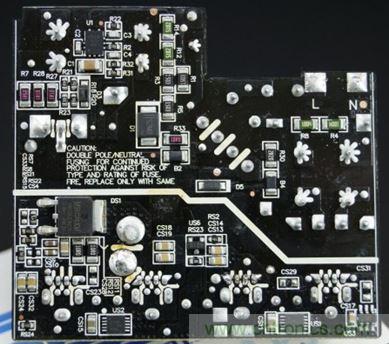 69元小米4口USB充電器詳細拆解，看完你也能DIY一個