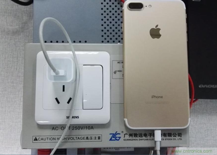 “瘋7”手機(jī)充電實(shí)測：為何沿用傳統(tǒng)充電模式？