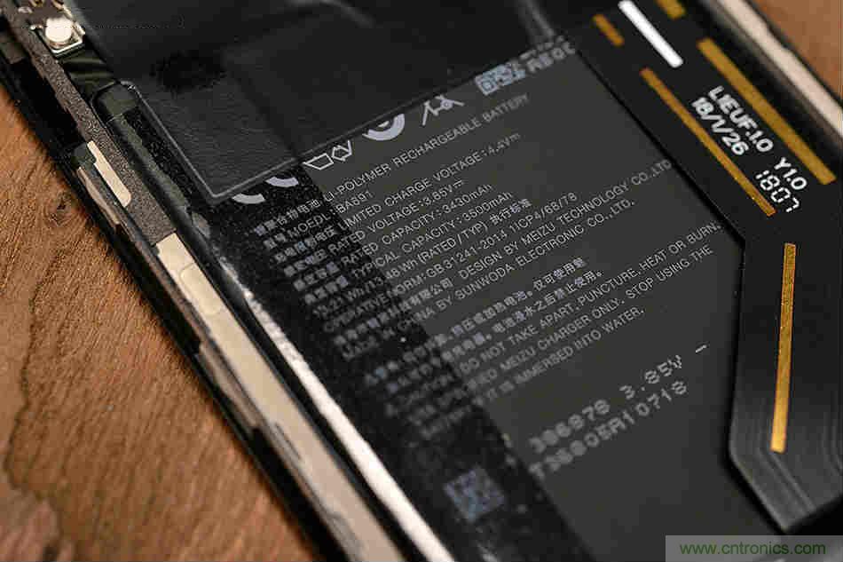拆解魅族15 Plus：玩轉(zhuǎn)了新概念，但其工藝究竟如何？