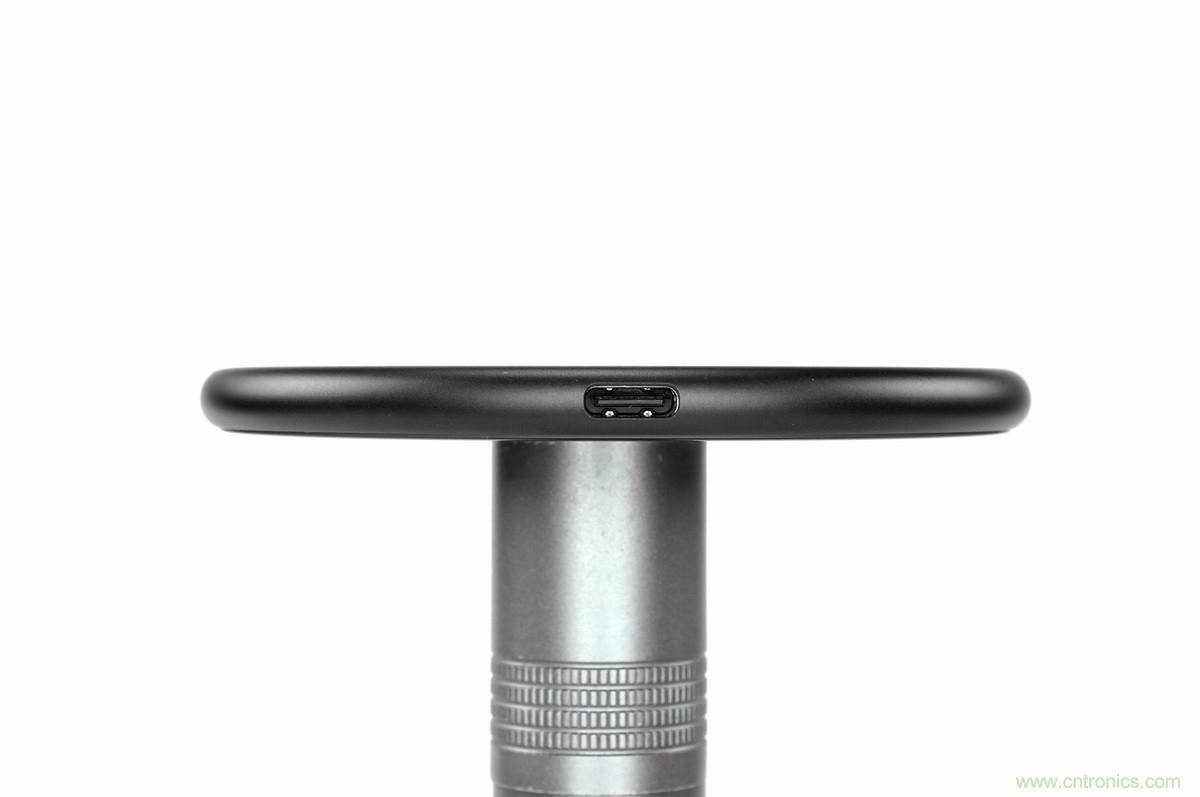 拆解對(duì)比：系出同門，小米、紫米無線充電器的差別有多大？