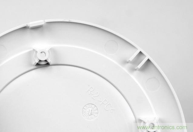 拆解對(duì)比：系出同門，小米、紫米無線充電器的差別有多大？