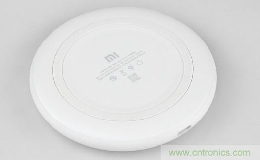 拆解對(duì)比：系出同門，小米、紫米無線充電器的差別有多大？