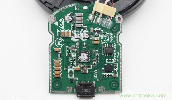 拆解華為保時捷設(shè)計快充無線充電器：憑啥能賣699？