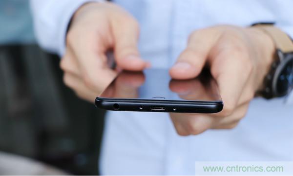 魅族M15拆解：做工精致，壓感Home鍵采用中國芯