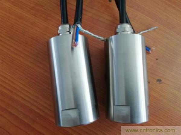 振動傳感器的機(jī)電變換原理？主要的分類有哪些？