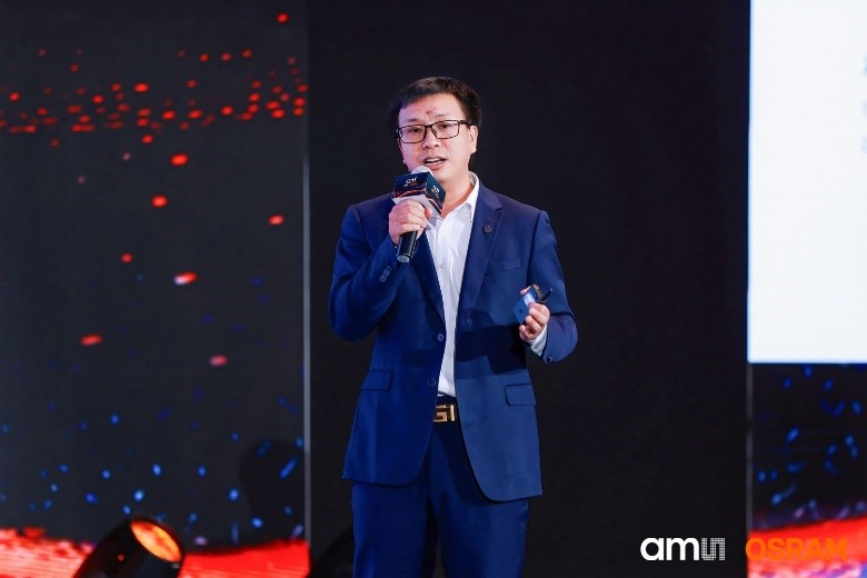 光顯技術(shù)新突破:艾邁斯歐司朗OSTAR光源賦能零跑C11 AR-HUD 光顯技術(shù)新突破:艾邁斯歐司朗OSTAR光源賦能零跑C11 AR-HUD