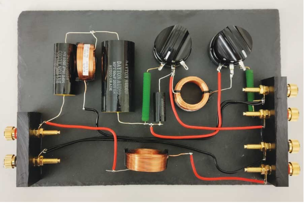 DSP入局：模擬與數(shù)字音頻分頻器設(shè)計(jì)的大比拼！